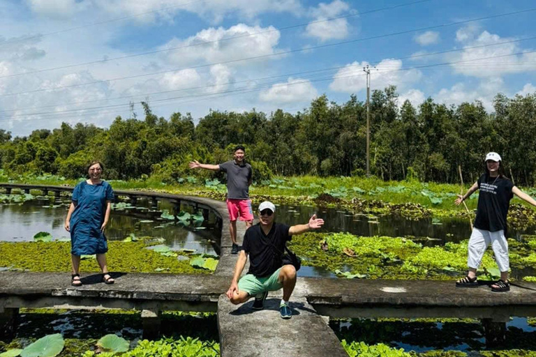 Depuis Ho Chi Minh Ville : Excursion d&#039;une journée au village flottant de Tan Lap