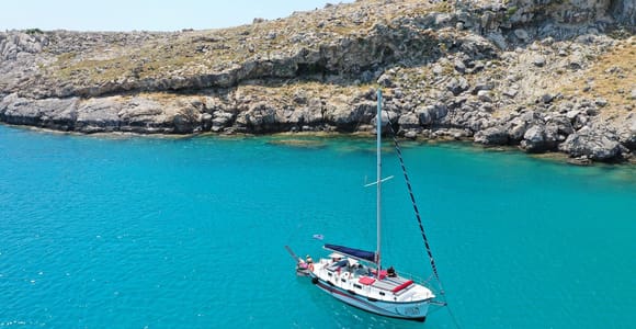 Sailing tour around Lindos with food and drinks