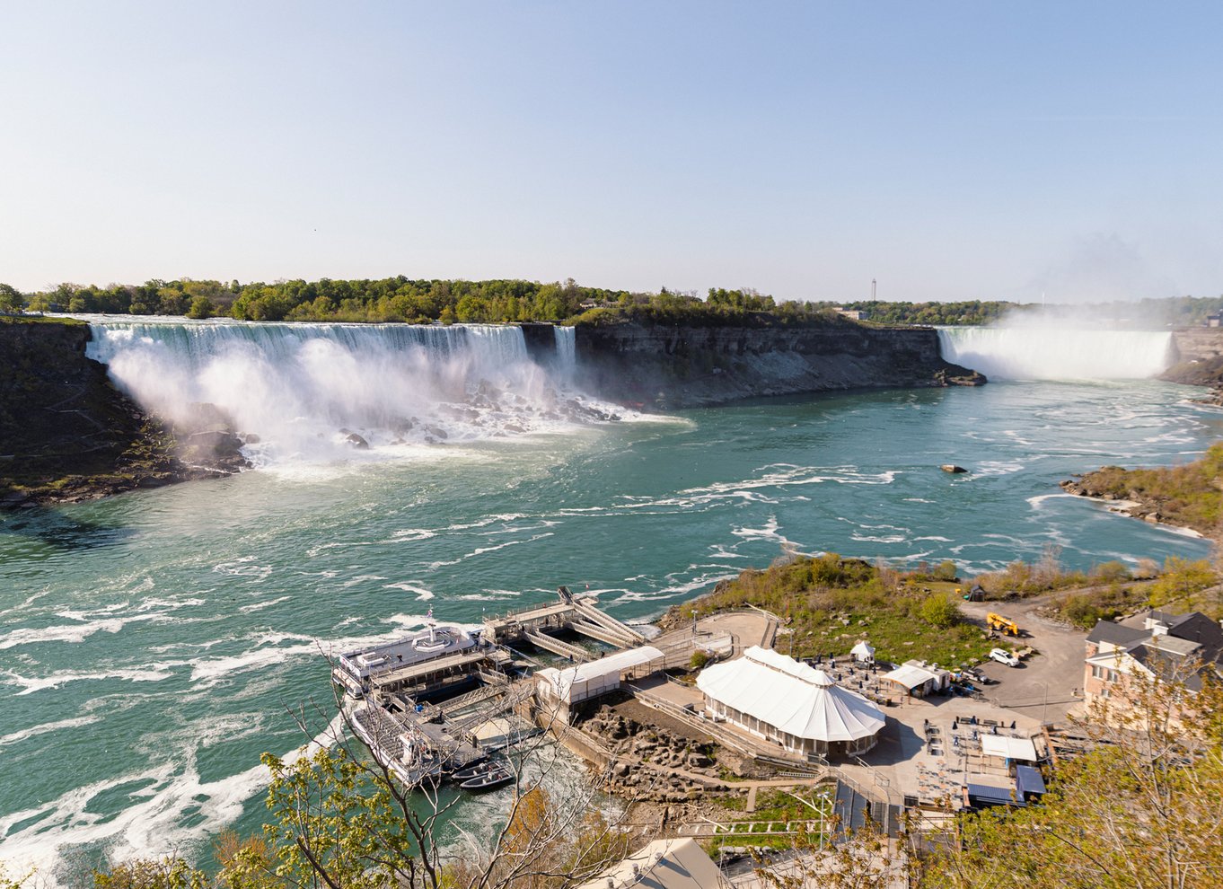 Niagara Falls: Bådtur og rejse bag vandfaldene