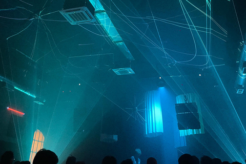 Belgrade: Nightlife Experience with Photos, Drinks, and Bars