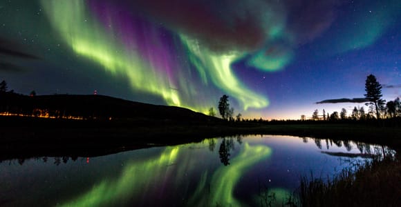 Levi: Ounasjoki River Canoeing Under the Arctic Night Sky