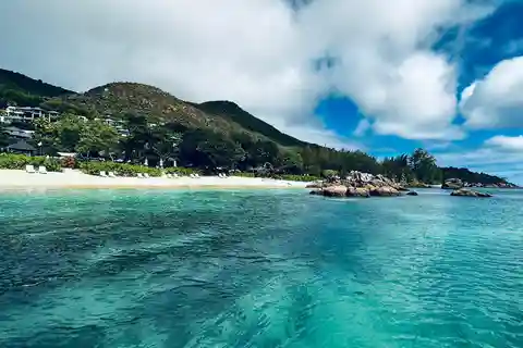 Sunset Cruise to Anse Lazio & Anse Georgette, Praslin .