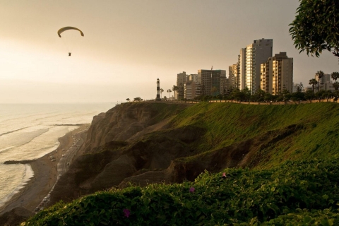 Paramotor Sky Tour - Explorando la Costa Sur de Lima