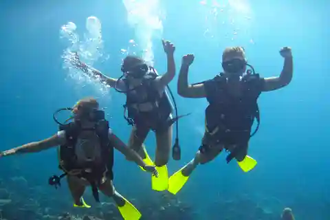 Goditi 3 divertenti immersioni a Kota Kinabalu | Subacquei certificati
