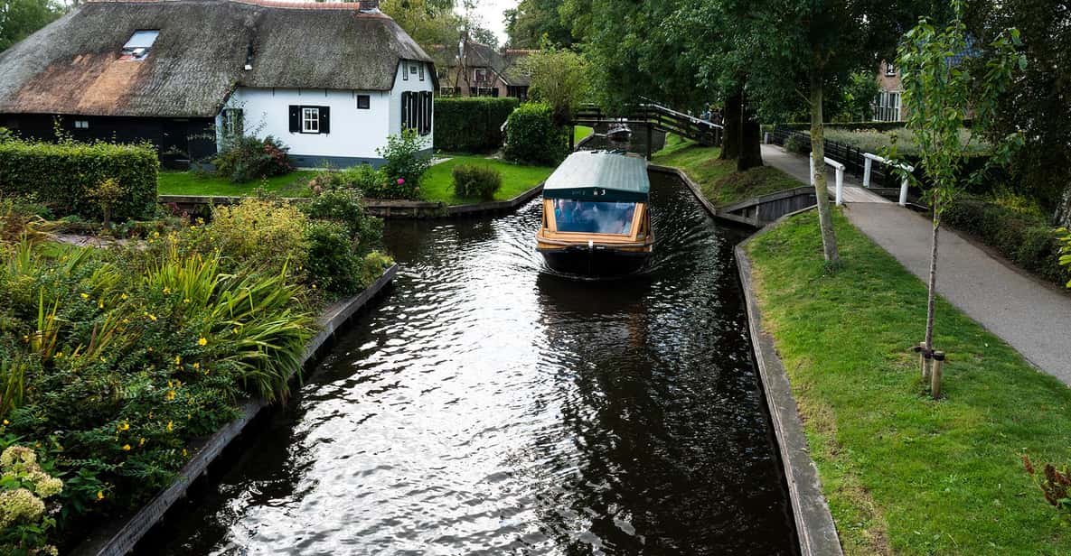 Afbeelding 21 van Amsterdam: dagtrip naar Giethoorn, rondvaart en wandeltour