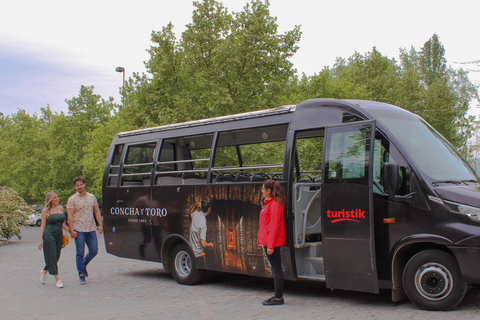 Santiago : Transfert officiel vers le domaine viticole Concha y ToroTransfert depuis le lieu de rendez-vous à la Plaza de Armas