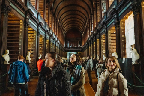 Dublin: Trinity College, Zamek, Guinness i Whiskey TourDublin: Trinity College, Castle, Guinness and Whisky Tour