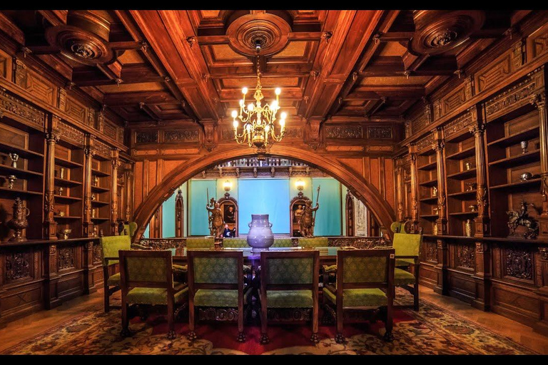 From Bucharest: Slănic Salt Mine & Peleș Castle Day Trip