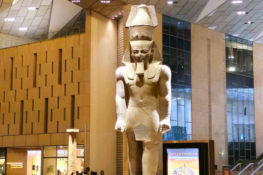 Kairo: Grand Egyptian Museum Ticket w/ Opt. Guide & Transfer. Foto: GetYourGuide Kairo: Grand Egyptian Museum Ticket w/ Opt. Guide & Transfer. Foto: GetYourGuide