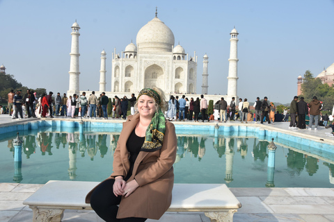 Depuis Delhi : lever de soleil sur le Taj Mahal, visite du fort d'Agra et du Baby TajDepuis Delhi : Circuit avec voiture + chauffeur + guide