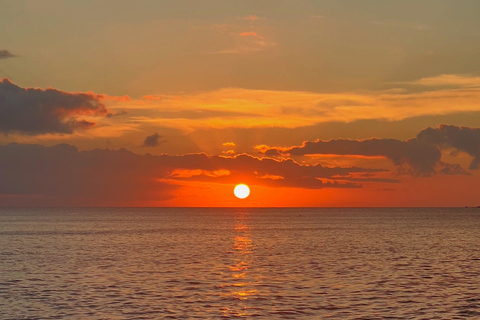Private Catamaran: Sunset sailing & cocktails
