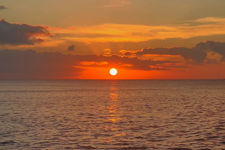 Private Catamaran: Sunset sailing & cocktails