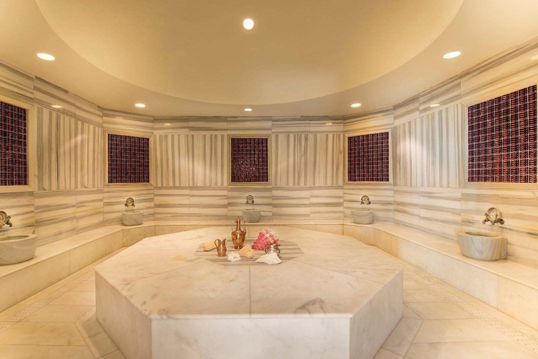 Antalya : bain turc avec des espaces séparés pour les hommes et les femmes