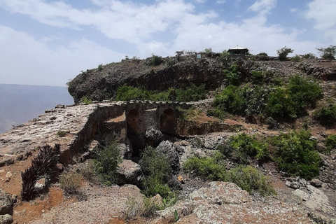 Addis Ababa: Debre Libanos Monastery & Blue Nile Tour