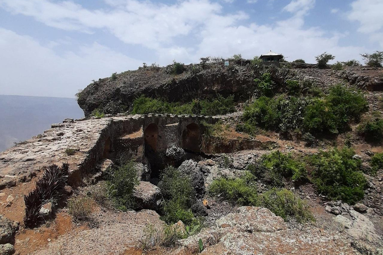 Addis Ababa: Debre Libanos Monastery & Blue Nile Tour