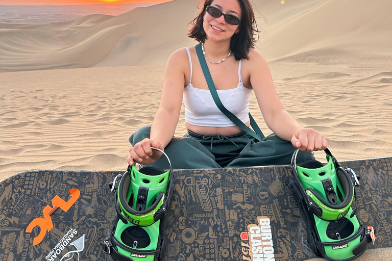 Sandboard|SandSkiing Sunset Buggy 4x4 em HuacachinaSandboard | SandSkiing Passeio de buggy 4x4 ao pôr do sol em Huacachina