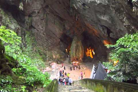 Hanoi: Perfume Pagoda, Huong Tich Cave & Boat Tour Group Tour