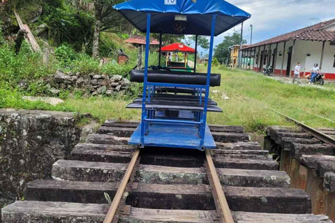 MEDELLIN: TOUR CISNEROS + CORREGIMIENTO SANTIAGO + MUSEO FUNDA TUNEL