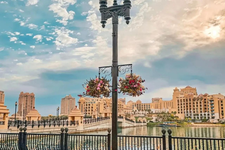 Doha Private City Tour with Transit & Layover from Airport Doha: Group City Tour with Transit & Layover from Airport