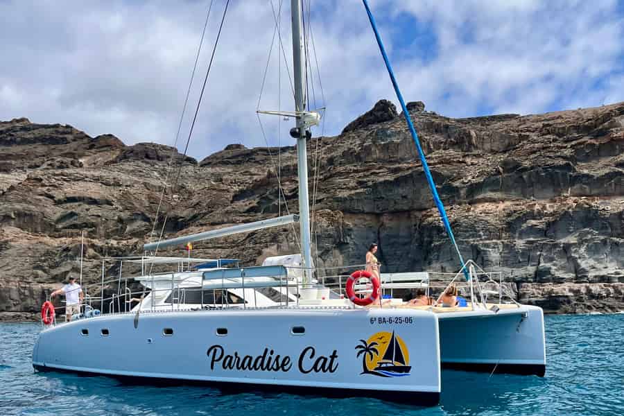 Gran Canaria: Katamaran-Ausflug mit Getränken, Mittagessen und Schnorcheln. Foto: GetYourGuide