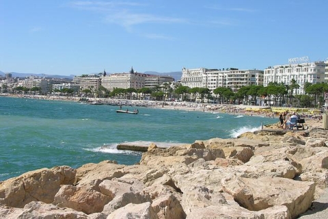 Cannes, Antibes und Saint-Paul-de-Vence: Halbtägige TourAbfahrt ab Villefranche