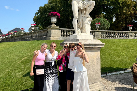 Paris: In the Footsteps of Emily (in German) Paris: Emily inspired walking tour