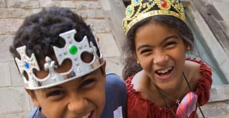 2.5-Hour Kids & Family Walking Tour in English