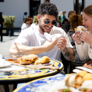 Cefalù: Street Food Tour mit Verkostungen