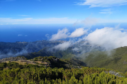 Funchal : randonnée au Pico Ruivo et à l&#039;Achada do Teixeira avec transfertFunchal : transfert pour randonnée au Pico Ruivo et à Achada do Teixeira