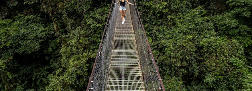 La Fortuna : Ponts suspendus de Mistico, déjeuner et chute d'eau