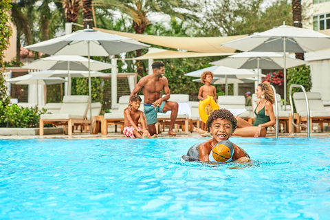 West Palm Beach: Hilton Pool Day Pass