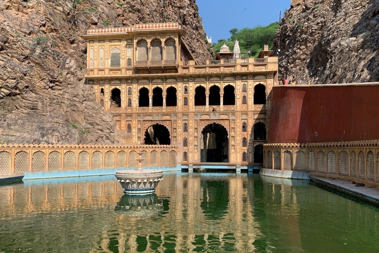 Jaipur: Tour turístico privado de 2 días en coche