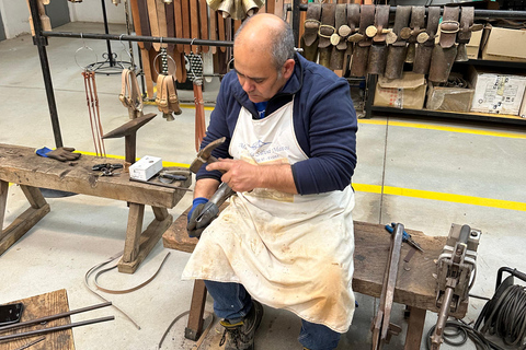 Alentejo cowbells: a guided tour of a craft factory Alentejo rattles: a guided tour of an artisanal factory