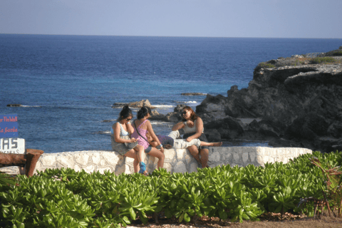 Cancún: cruzeiro de dia inteiro com dançarinos na Isla MujeresCancun: Cruzeiro de dia inteiro na Isla Mujeres