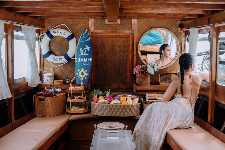 Krabi: Private Luxury Longtail Boat Trip to Hong Islands