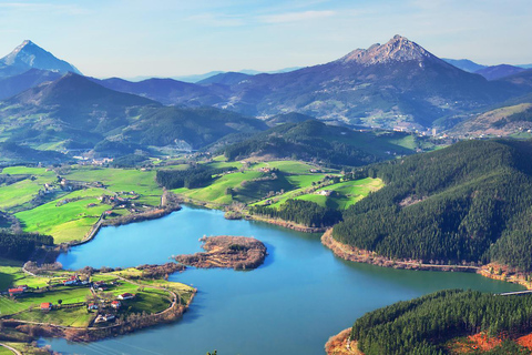 San Sebastián: Guided Hiking Tour with Car Transfer