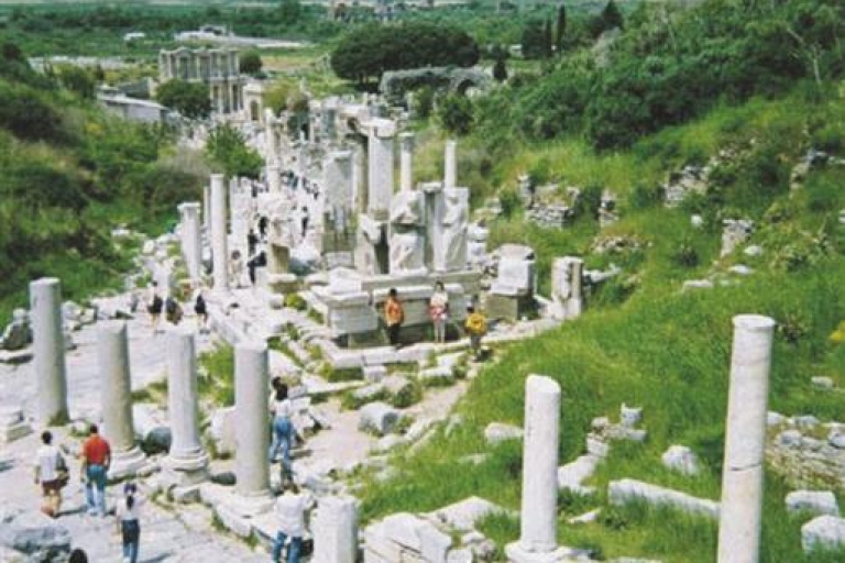 Plein croisière Jour Port Tour: Ephèse et les villages environnantsPublic Full-Day Port Tour: Ephèse et les villages environnants