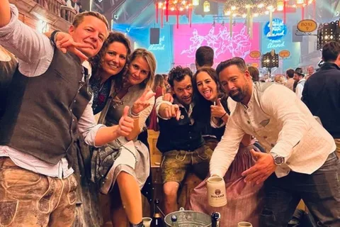 Oktoberfest Tour : All in!!!Réservation de table avec 2 billets pour un manège