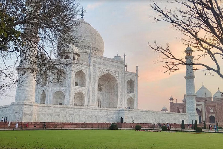 From Agra: Taj Mahal Agra Fort guided Day Tour