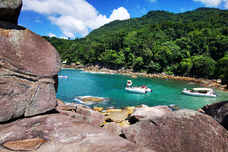 Ilha Grande: 360° Circumnavigation Speed Boat Tour - 8h