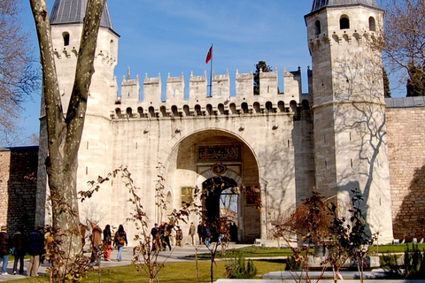 Excursão a pé de 1 dia para grupos pequenos em IstambulExcursão turística de dia inteiro na histórica Istambul