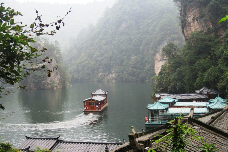 Zhangjiajie: Baofeng Lake & Tujia Brocade Weaving Tour