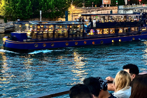 Paris: Illuminated Seine Night Cruise from the Eiffel Tower Paris: Illuminated Seine River Night Cruise & Free Postcard