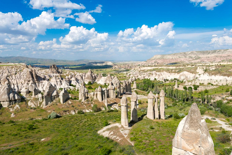 Från Göreme: Cappadocia Red and Green Highlights TourGruppresan inkluderar endast guide och bil