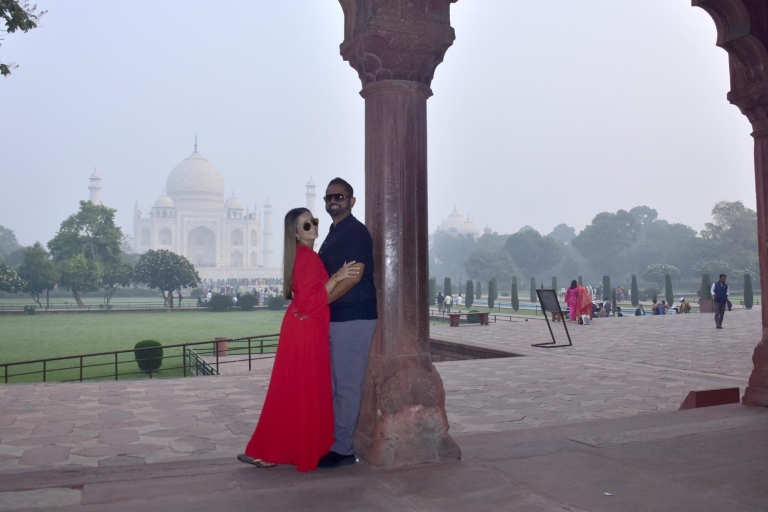 From Banglore: Private Agra Overnight Tour with Flight