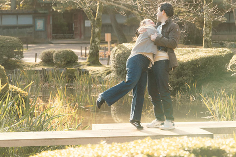 Kanazawa: Private Tour with Photographer and Photoshoot Kanazawa: Private Tour with Photographer - Half Day