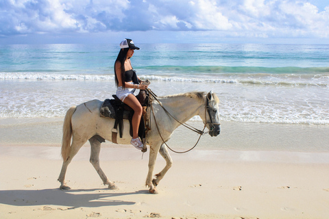 Punta Cana : Safari dominicain avec déjeuner et randonnée à cheval