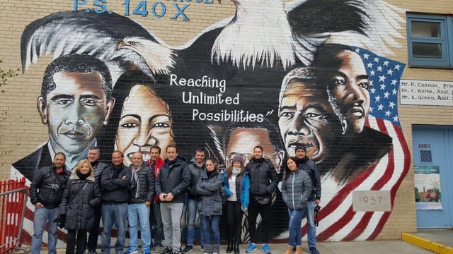 NYC: Harlem Sightseeing Tour, Gospel Service, and New York Contrasts