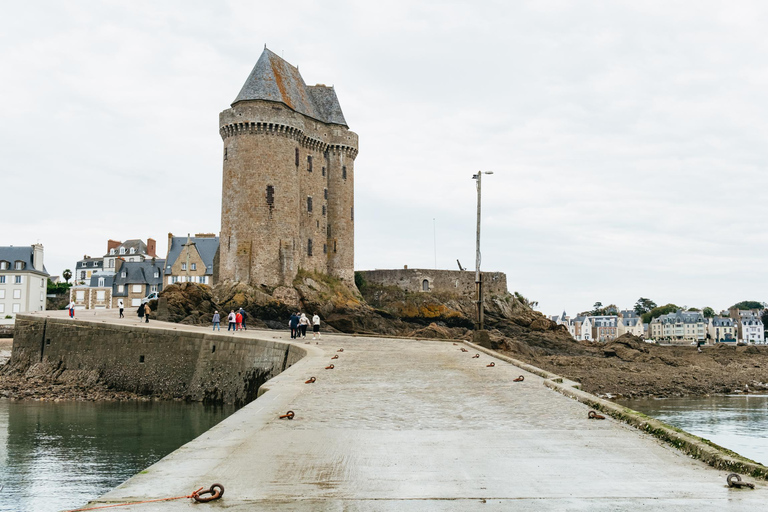 Saint-Malo: Guided Boat Tour with Local Captain 1-Hour Boat Tour