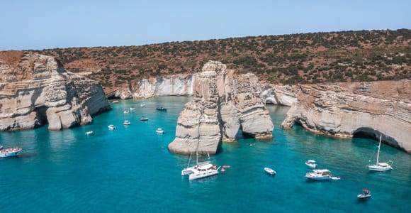 Milos: Private Full Day Luxury Catamaran Meal & Open Bar